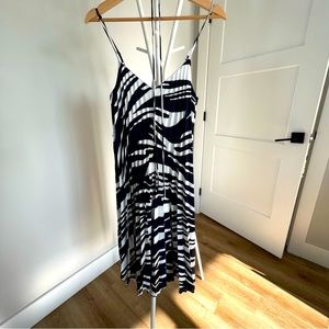 Banana republic pleated dress
